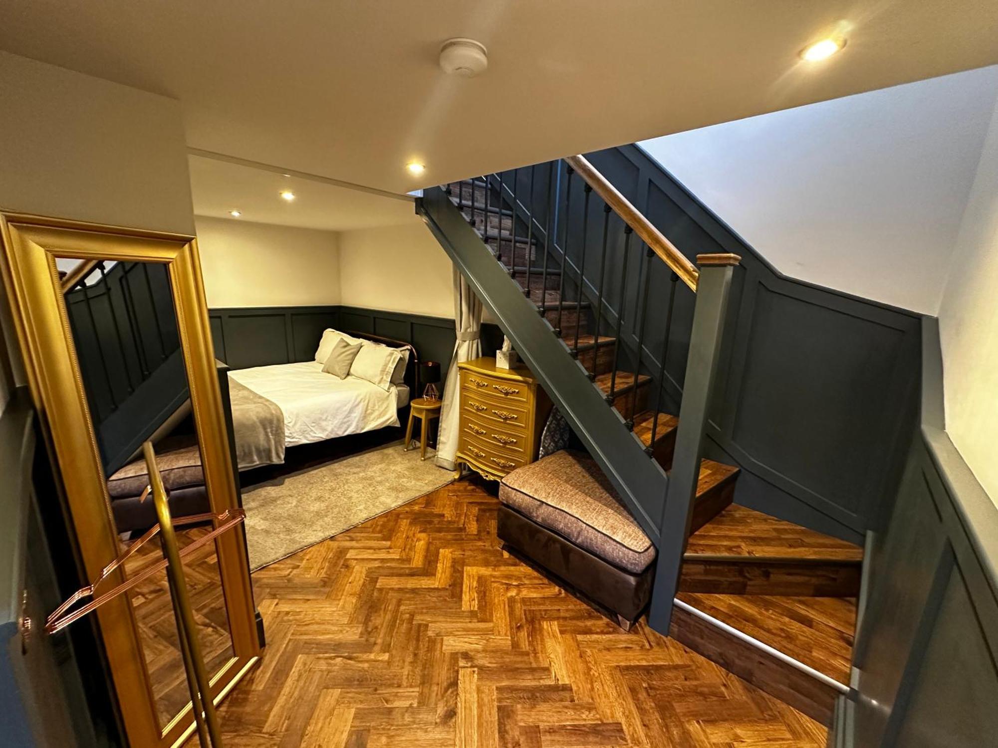 Unique Victorian Stable Conversion ハリファックス エクステリア 写真